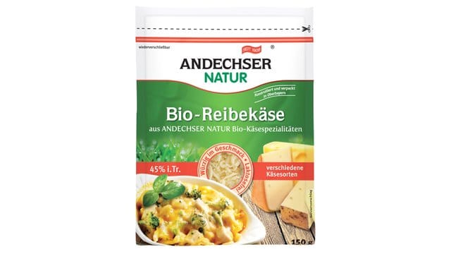 Der "Andechser Natur Bio Reibekäse" könnte Plastikteil enthalten.