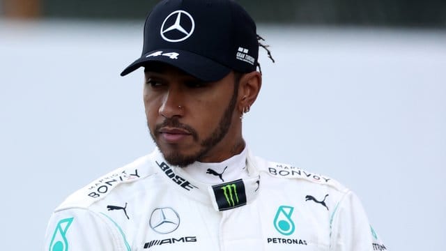 Lewis Hamilton hat Pilates und Yoga in seinen Trainingsplan eingearbeitet. Lewis Hamilton hat Pilates und Yoga in seinen Trainingsplan eingearbeitet.