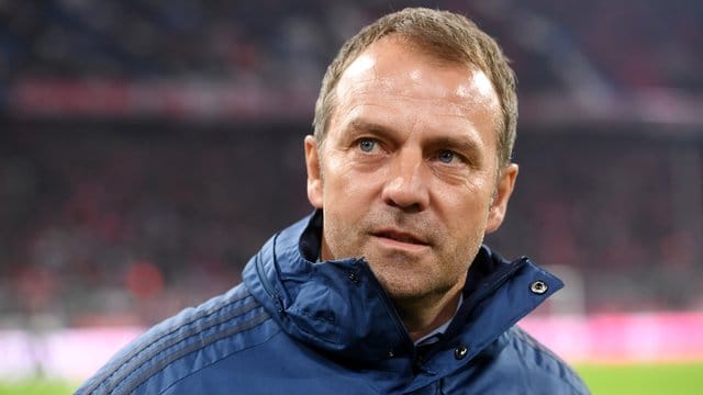 Fordert volle Konzentration auf Paderborn: Bayern-Coach Hansi Flick.