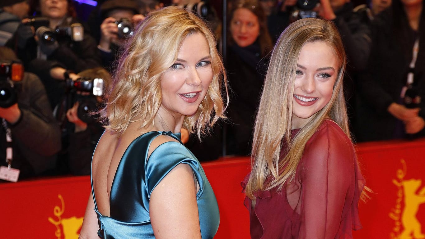 Berlinale 2020: Veronica Ferres kam zur Eröffnung mit ihrer Tochter Lilly Krug.