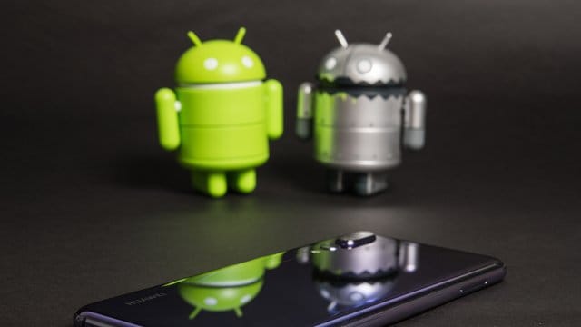 Neue Androiden am Horizont: Gerade hat Google eine allererste Version der elften Ausgabe seines mobilen Betriebssystems veröffentlicht. Neue Androiden am Horizont: Gerade hat Google eine allererste Version der elften Ausgabe seines mobilen Betriebssystems veröffentlicht.