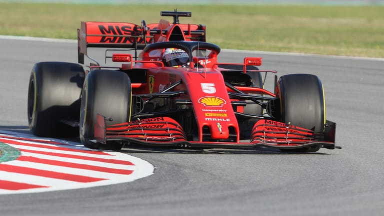 Sebastian Vettel: Der Ferrari-Pilot hatte am Freitag Probleme mit seinem Motor.