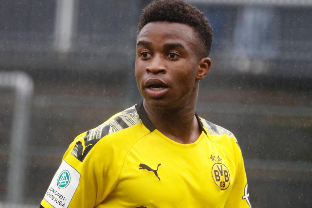 Youssoufa Moukoko: Der 15-Jährige wurde erstmals für die U19 des DFB nominiert.