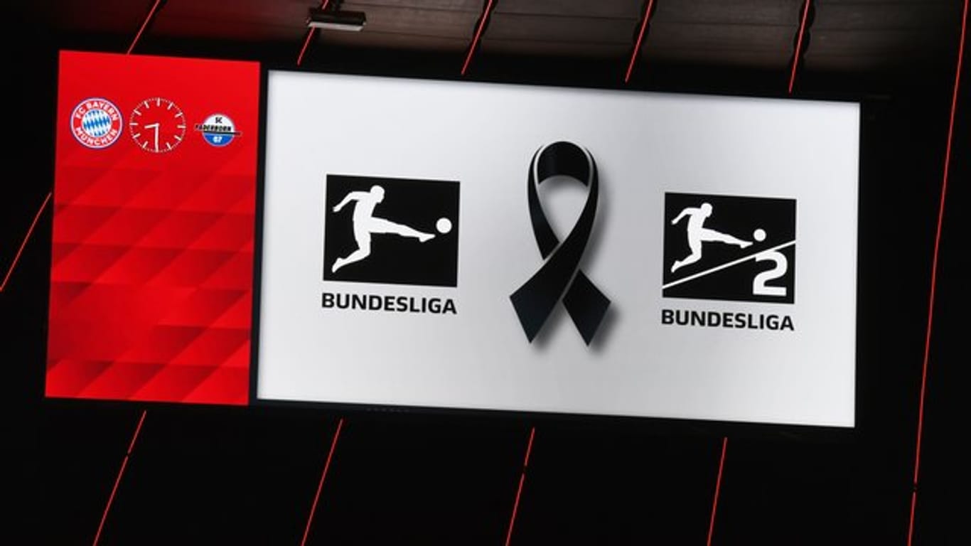 Mit Schweigeminute und Trauerflor bekunden alle Bundesliga-Clubs ihre Trauer um die Opfer des Anschlags von Hanau.