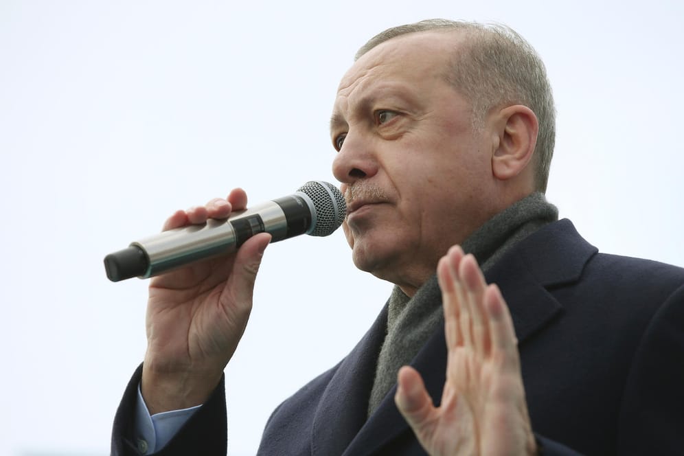 Recep Tayyip Erdogan: Der türkische Präsident hat ein Gipfeltreffen angekündigt, um eine humanitäre Katastrophe in Idlib zu verhindern.