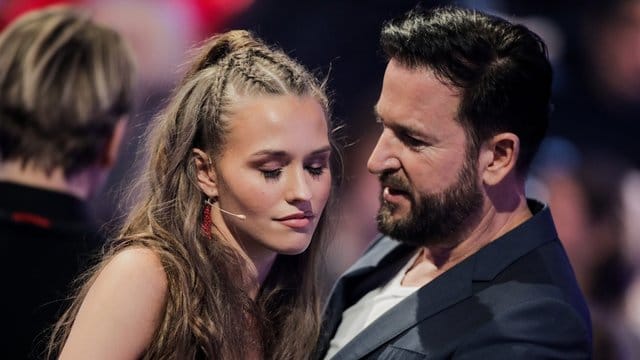 Laura Müller und Michael Wendler in einer Werbepause der RTL-Tanzshow "Let's Dance" im Coloneum.
