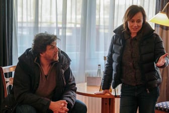 "Tatort" aus Freiburg: die Kommissare Friedemann (Hans-Jochen Wagner) und Franziska (Eva Löbau).