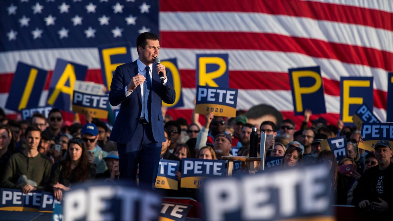 Pete Buttigieg auf einer Wahlkampfveranstaltung in Virginia: In Iowa hatte Buttigieg einen überraschenden Erfolg eingefahren, in Nevada fiel er wieder zurück.
