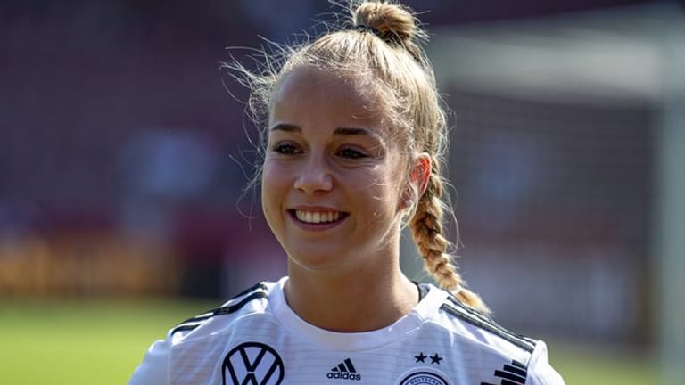 Giulia Gwinn steht im Kader der deutschen Fußball-Nationalmannschaft.