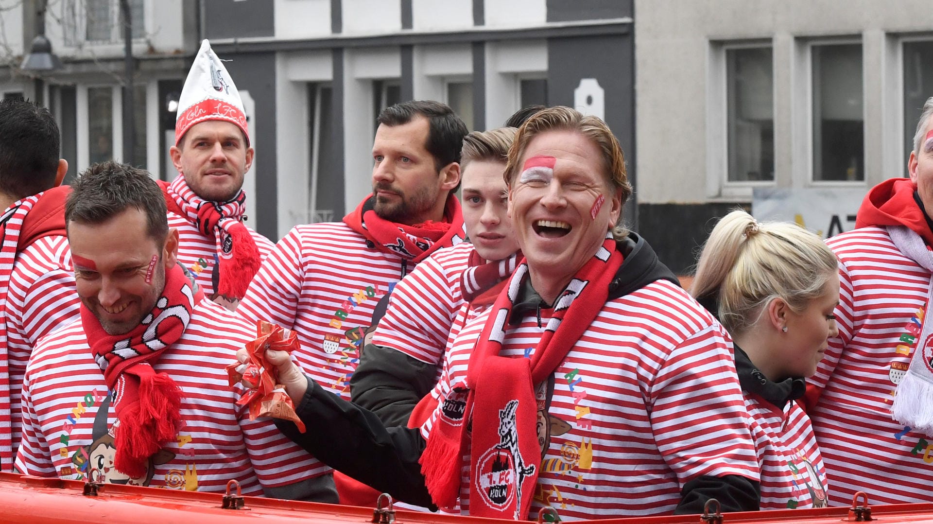 Gute Stimmung beim Trainer des 1. FC Köln, Markus Gisdol.