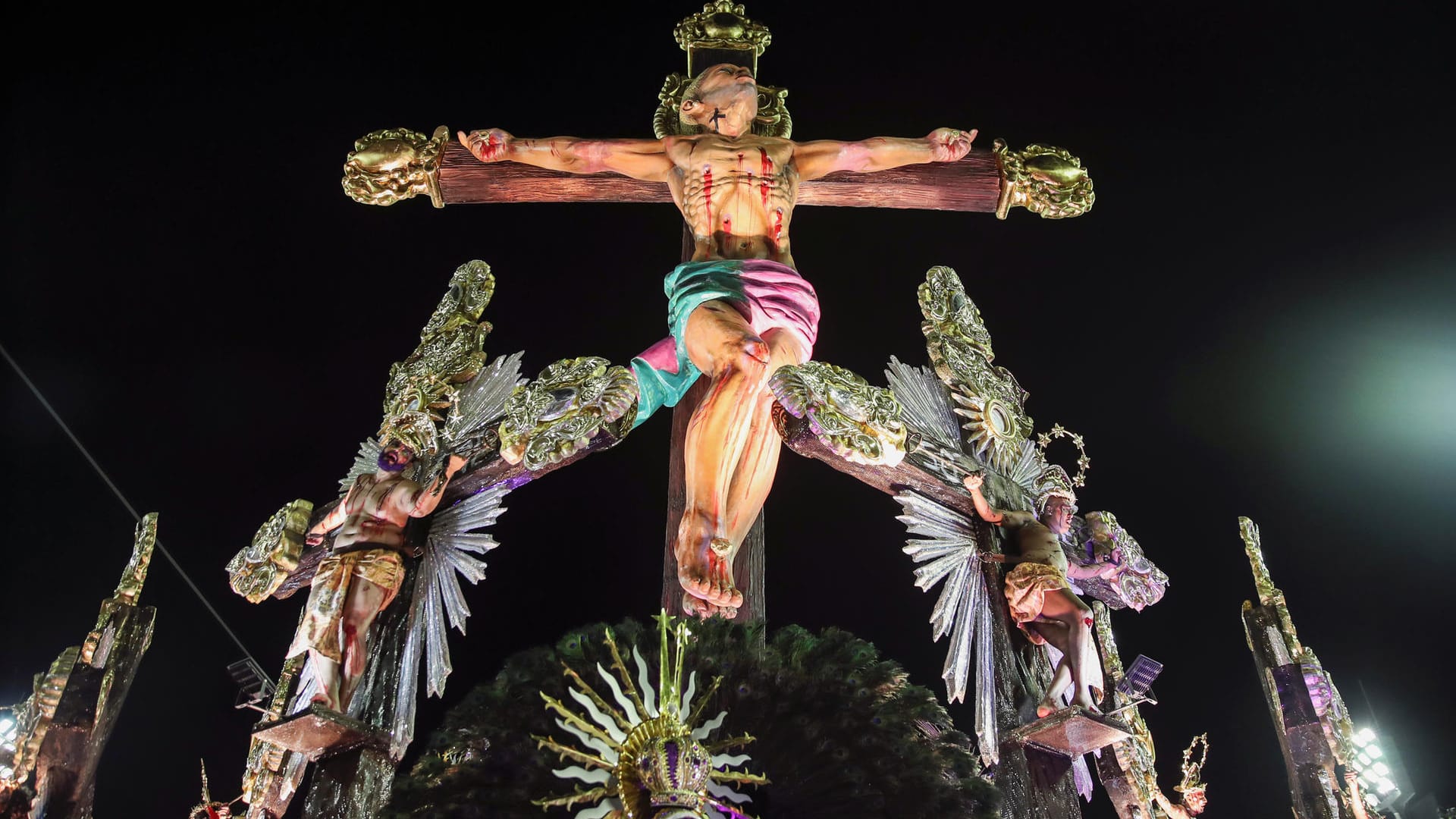 gueira-Schule: Der Karneval in Rio schreckt vor krassen Darstellungen nicht zurück.