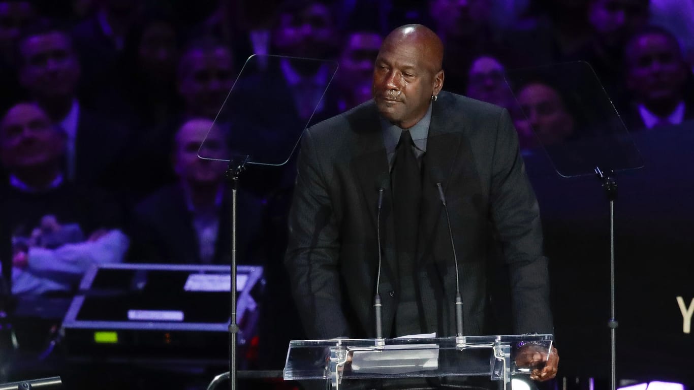Michael Jordan bei Kobe Bryants Gedenkfeier: Der ehemalige Basketball-Star brach in Tränen aus.
