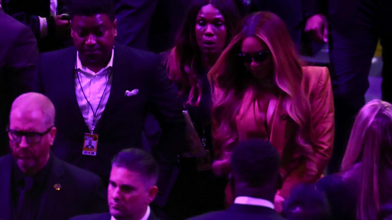 Beyoncé bei Bryants Gedenkfeier: Die Sängerin trat vor den trauernden Gästen auf.