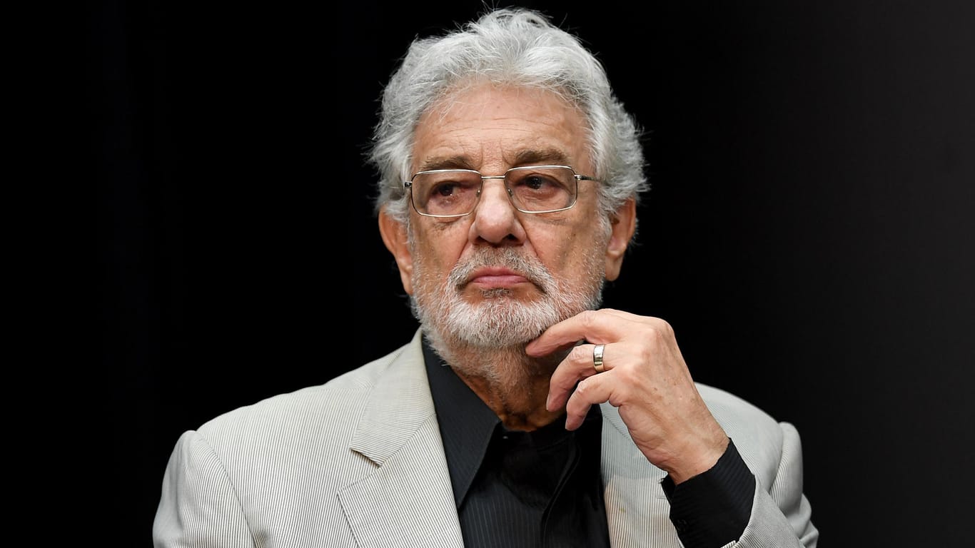 Plácido Domingo: Dem Opernsänger warfen mehrere Frauen sexuelle Belästigung vor. Zu Recht, wie er nun einräumt.