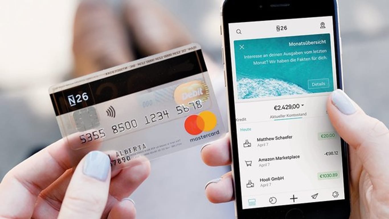 Dem Berliner Fintech-Start-up N26 droht Konkurrenz aus Großbritannien: Die britische Online-Bank Revolut hat sich gerade eine halbe Milliarde Dollar von Investoren gesichert.