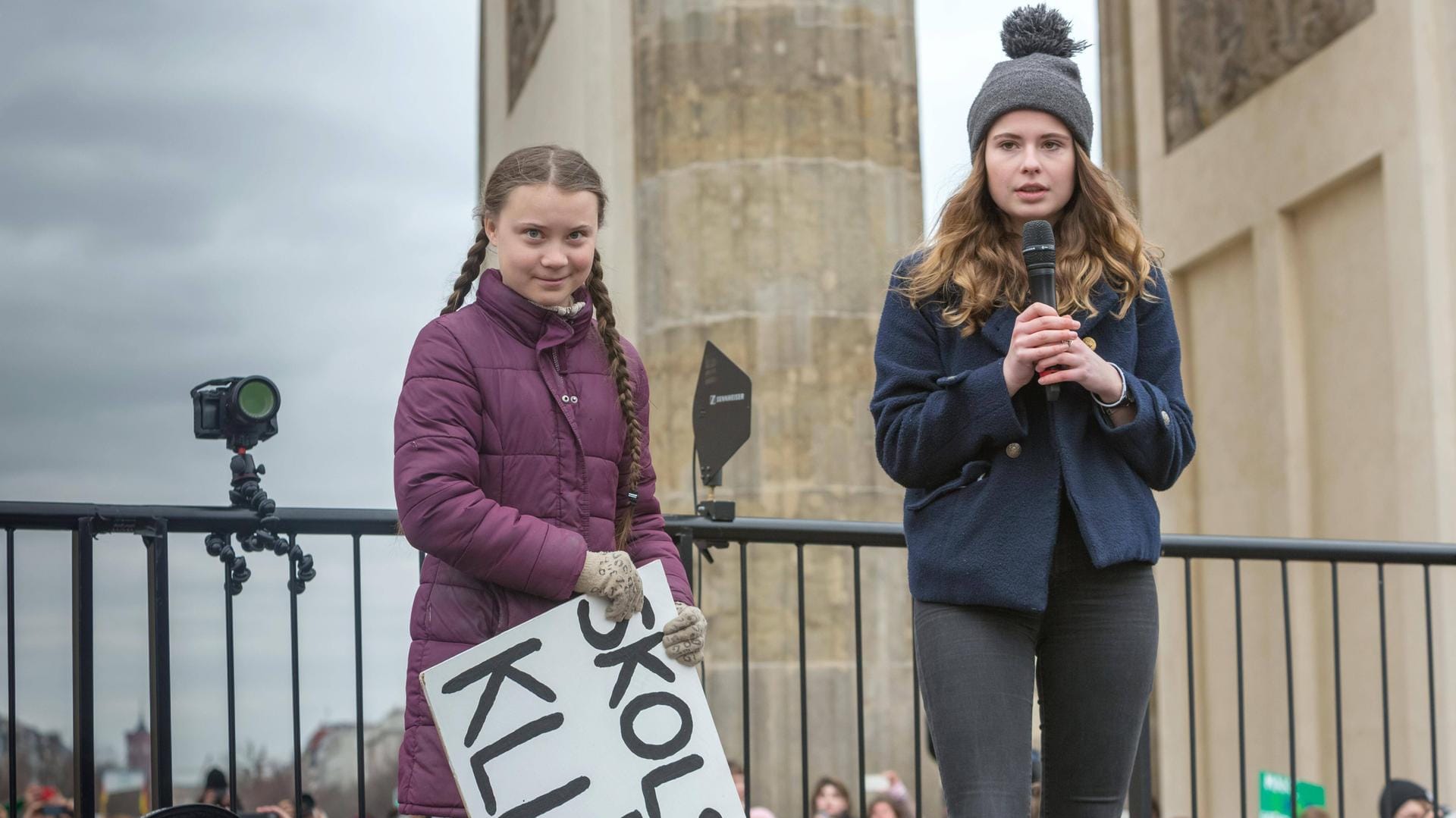 Greta Thunberg und Luisa Neubauer bei den Fridays for Future in Berlin: Die beiden jungen Frauen zählen zu den prominentesten Gesichtern der Bewegung. (Archivbild)