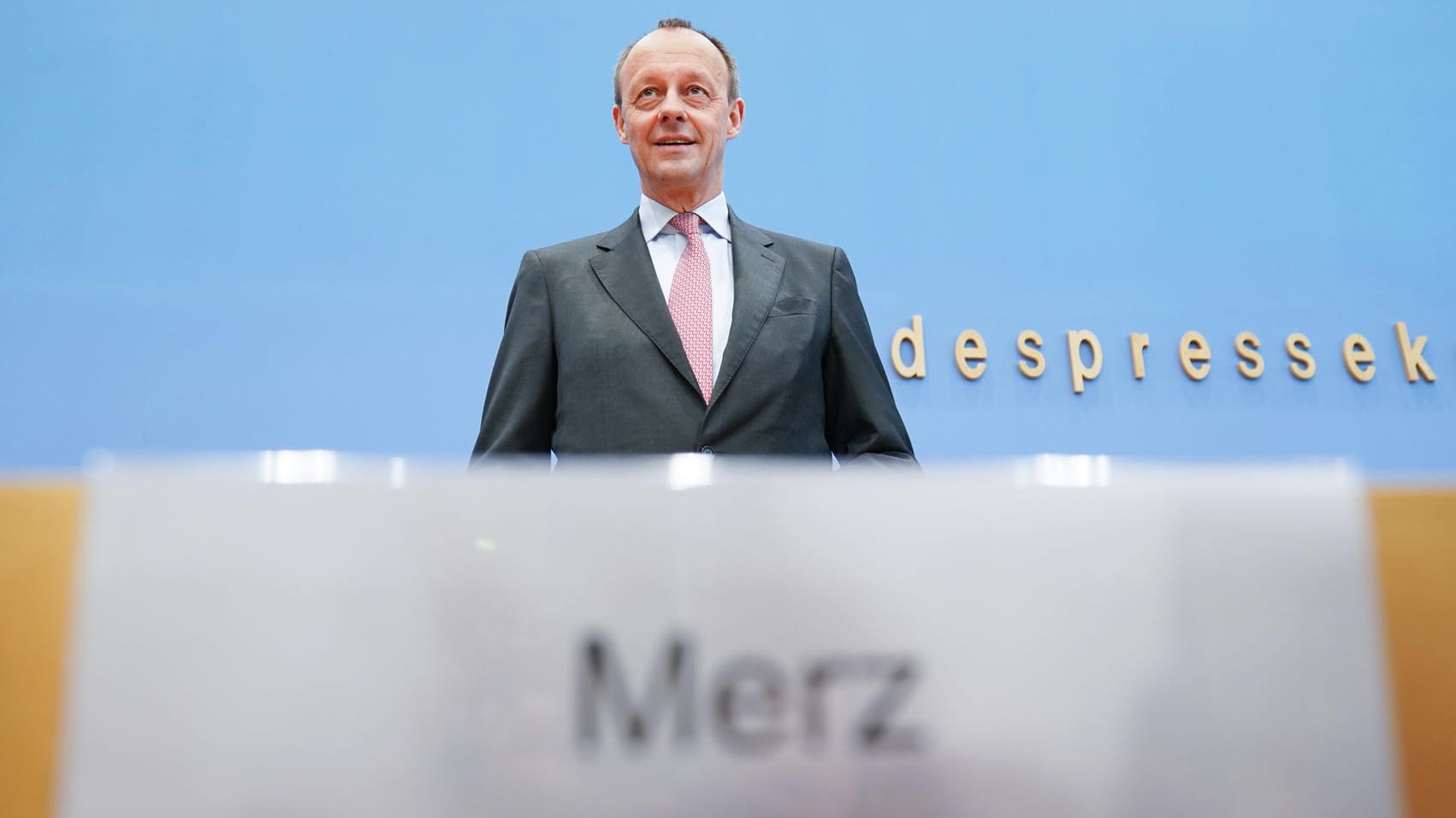 Friedrich Merz erklärt seine Kandidatur.