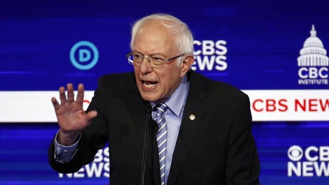 Im Rennen um die Kandidatur liegt nach Vorwahlen in bislang drei US-Bundesstaaten der linke Senator Bernie Sanders vorne. Im Rennen um die Kandidatur liegt nach Vorwahlen in bislang drei US-Bundesstaaten der linke Senator Bernie Sanders vorne.