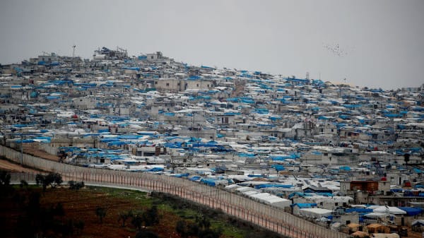 Eines der Behelfslager in der syrischen Provinz Idlib. Die Türkei hat die Grenze geschlossen.