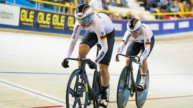 Haben Chancen auf eine Medaille: Die deutschen Teamsprinterinnen um Emma Hinze (r).