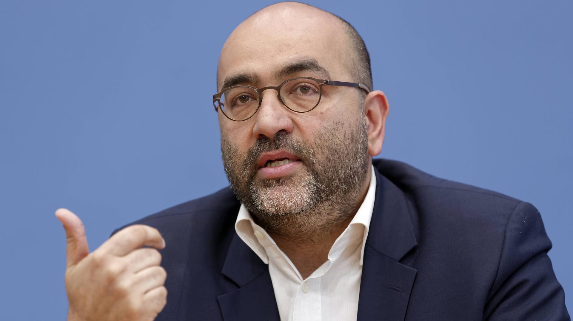 Omid Nouripour: Der Grünen-Außenpolitiker fordert mehr Druck auf Russland.