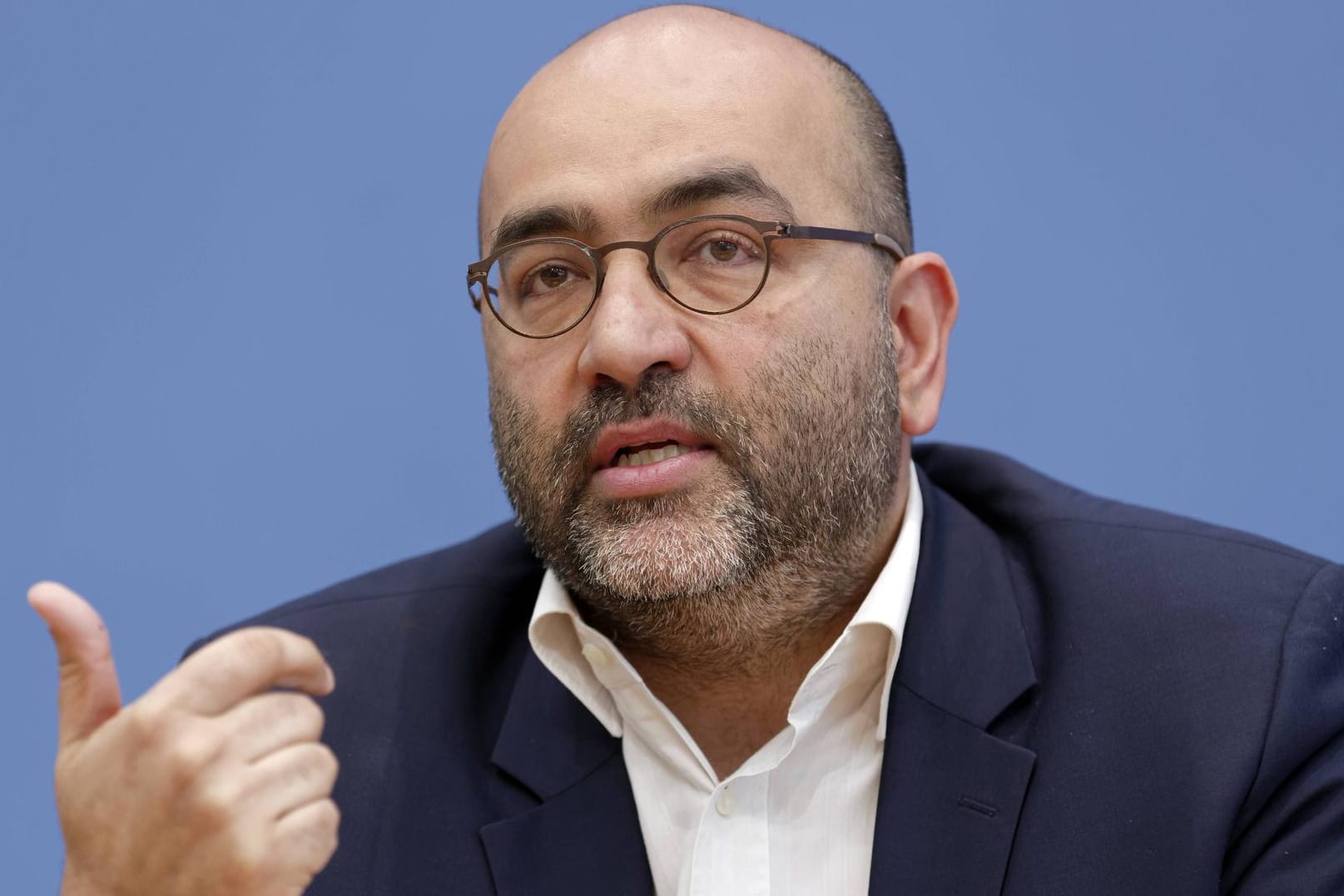 Omid Nouripour: Der Grünen-Außenpolitiker fordert mehr Druck auf Russland.