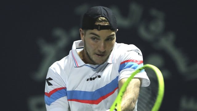 Steht beim ATP-Tour in Dubai im Viertelfinale: Jan-Lennard Struff in Aktion.