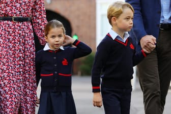 Prinzessin Charlotte und Prinz George: Die Kinder von William und Kate gehen auf eine Schule, in der Coronavirus-Verdachtsfälle aufgetreten sind.