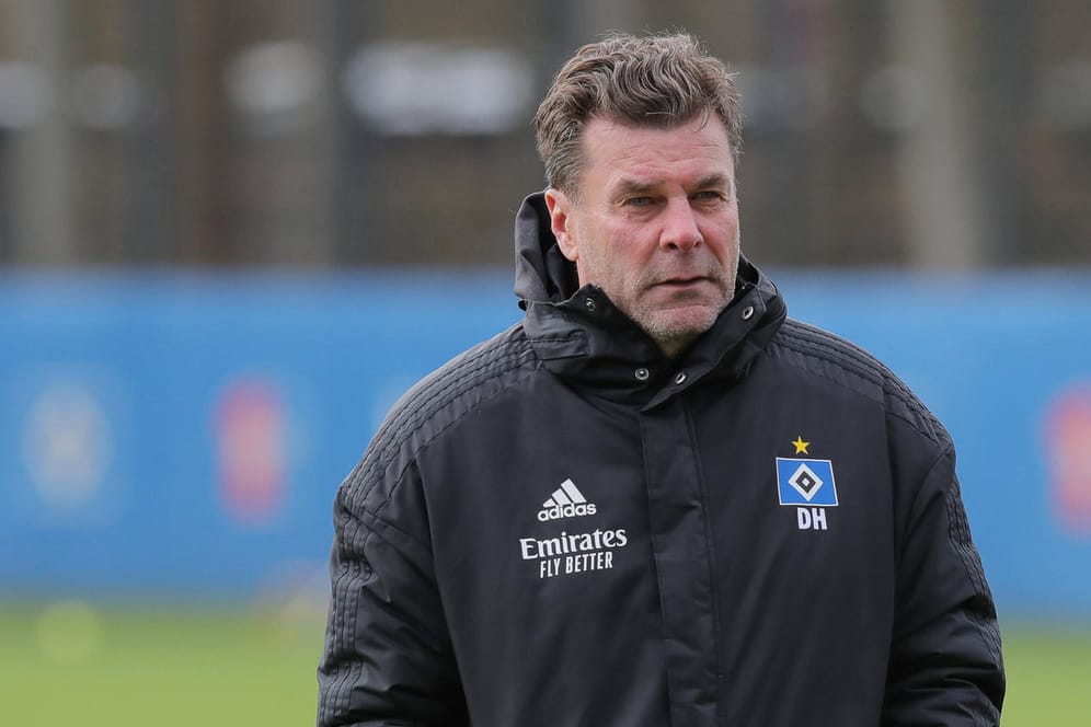 Dieter Hecking: Die Derby-Pleite nagte am HSV-Coach.