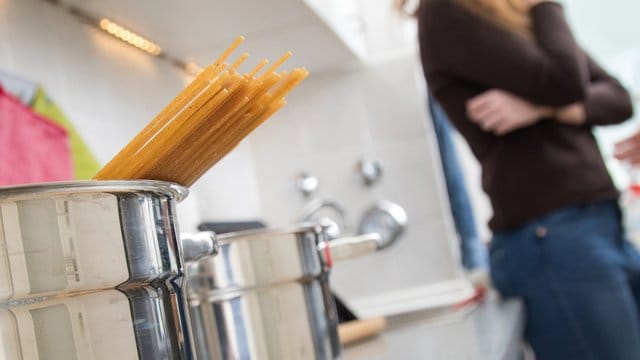 Vollkornspaghetti haben mehr Biss, sind dafür laut "Ökotest" gelegentlich auch mit Schimmelpilzgift belastet.