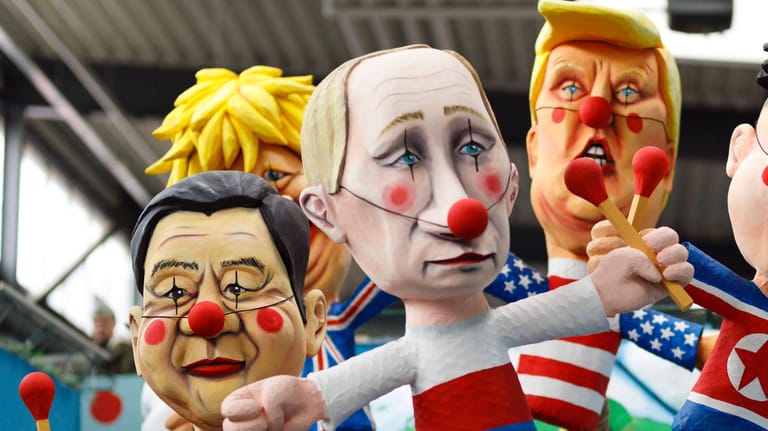 Xi Jinping, Donald Trump und Vladimir Putin auf einem Motivwagen beim Kölner Karneval: