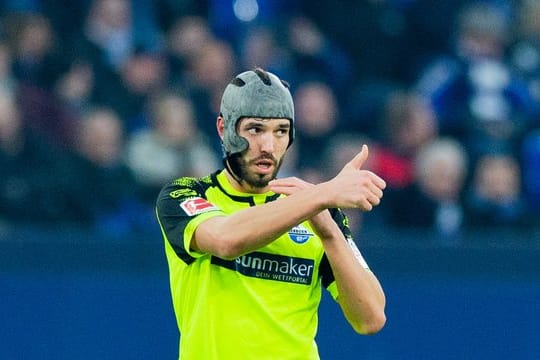 Mit Paderborn momentan Liga-Schlusslicht: Kapitän Klaus Gjasula.