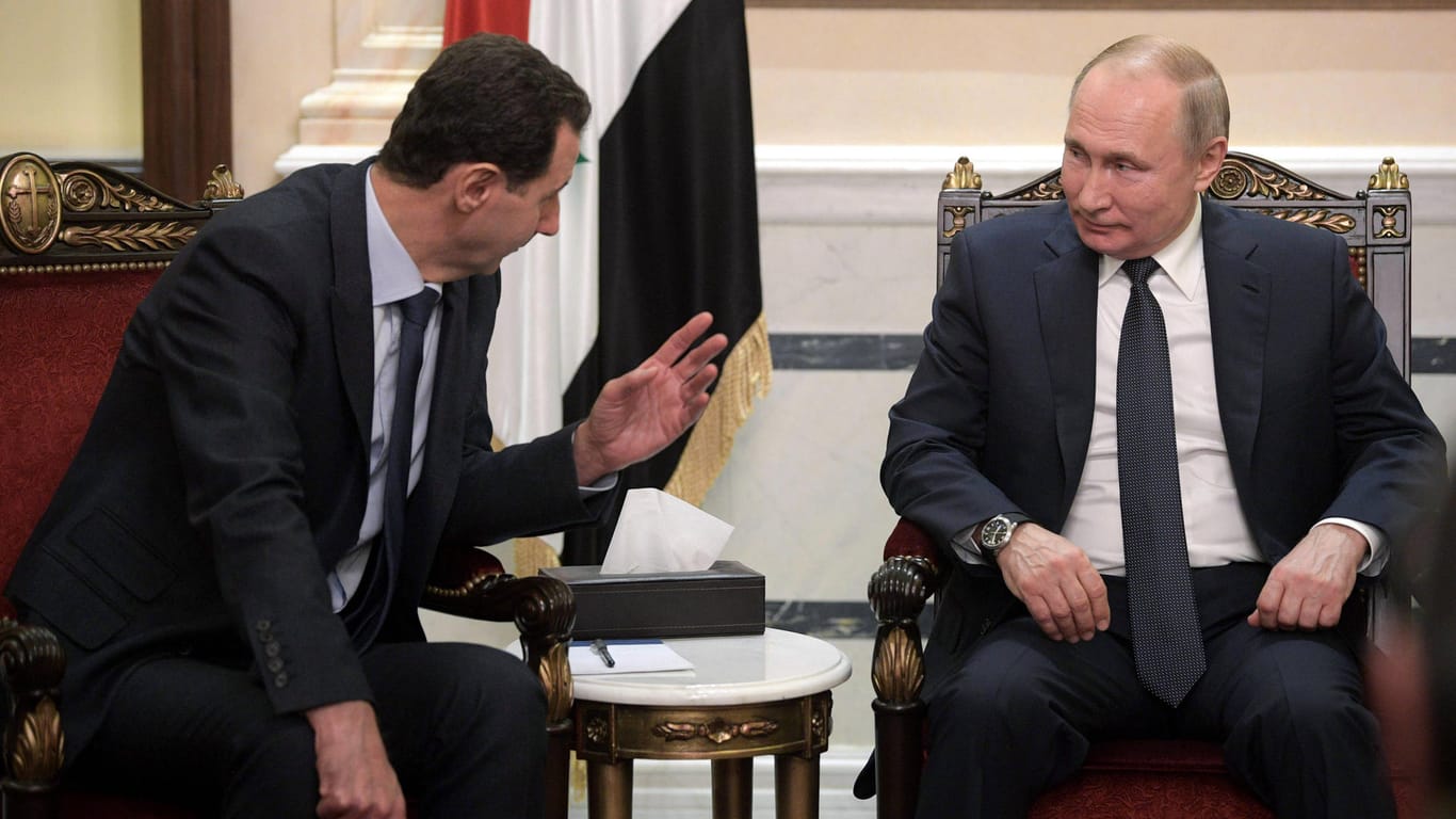 Baschar al-Assad und Wladimir Putin in Damaskus: Seinem Verbündeten in Syrien besuchte der russische Präsident im Januar.