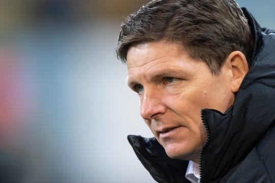 Baut die Abwehr im Rückspiel gegen Malmö FF um: Wolfsburgs Trainer Oliver Glasner.