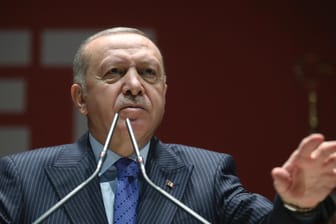 Recep Tayyip Erdogan: Der türkische Präsident droht Syriens Regime immer wieder mit einem Militäreinsatz.