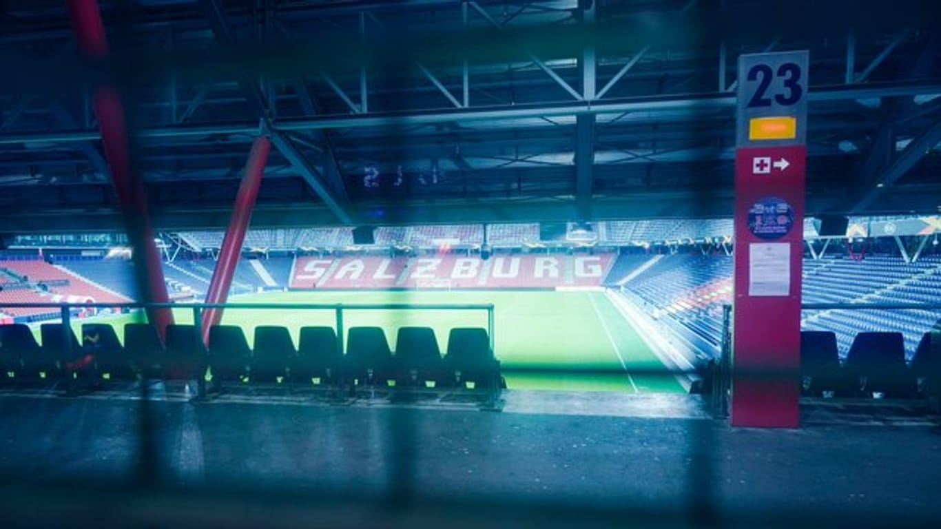 Wegen einer Orkanwarnung wurde das Spiel von Eintracht Frankfurt bei Red Bull Salzburg um einen Tag verlegt.