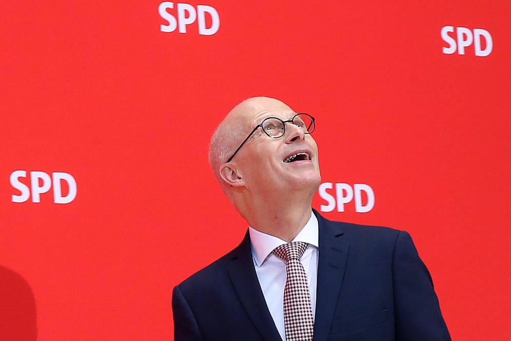 Erster Bürgermeister Peter Tschentscher nach der Bürgerschaftswahl in Hamburg: Der Erfolg der SPD im Norden scheint der Partei auch im Bund Auftrieb zu geben.