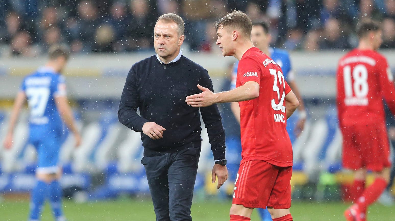 Bayern-Coach Hansi Flick (li.) und aNtionalspieler Joshua Kimmich: Die Bayern-Gala in Hoffenheim endete in einem Nichtangriffsakt.