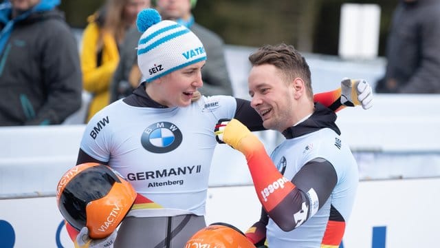 Jubel überWM-Gold: Jacqueline Lölling und Alexander Gassner. Jubel überWM-Gold: Jacqueline Lölling und Alexander Gassner.