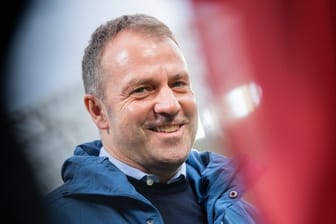 Trainer Hansi Flick konnte sich beim 6:0 gegen Hoffenheim über den höchsten Saisonsieg der Bayern freuen.