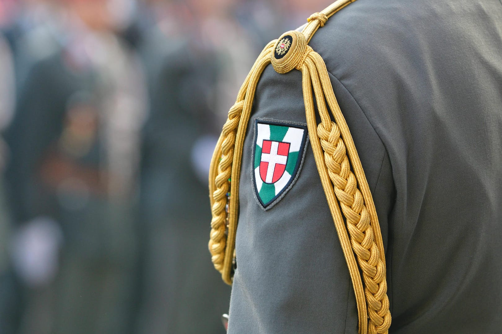 Ein Soldat der österreichischen Armee: Der Mann soll rund 280.000 Euro für die Informationen erhalten haben. (Symbolbild)