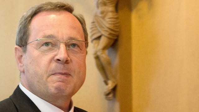 Der Limburger Bischof Georg Bätzing ist neuer Vorsitzender der Deutschen Bischofskonferenz. Der Limburger Bischof Georg Bätzing ist neuer Vorsitzender der Deutschen Bischofskonferenz.