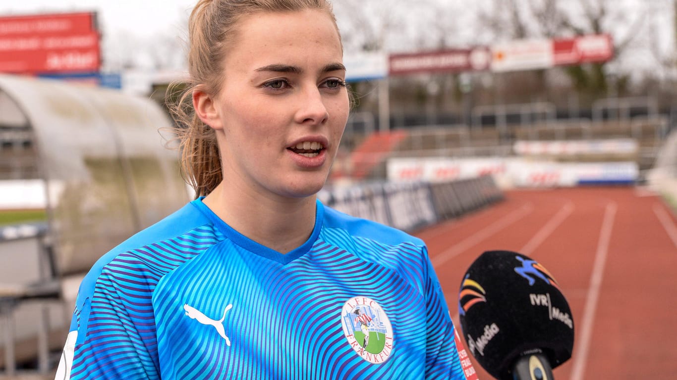Laura Freigang (1. FFC Frankfurt) im Interview: Die 22-Jährige könnte beim Algarve Cup zum Einsatz kommen.