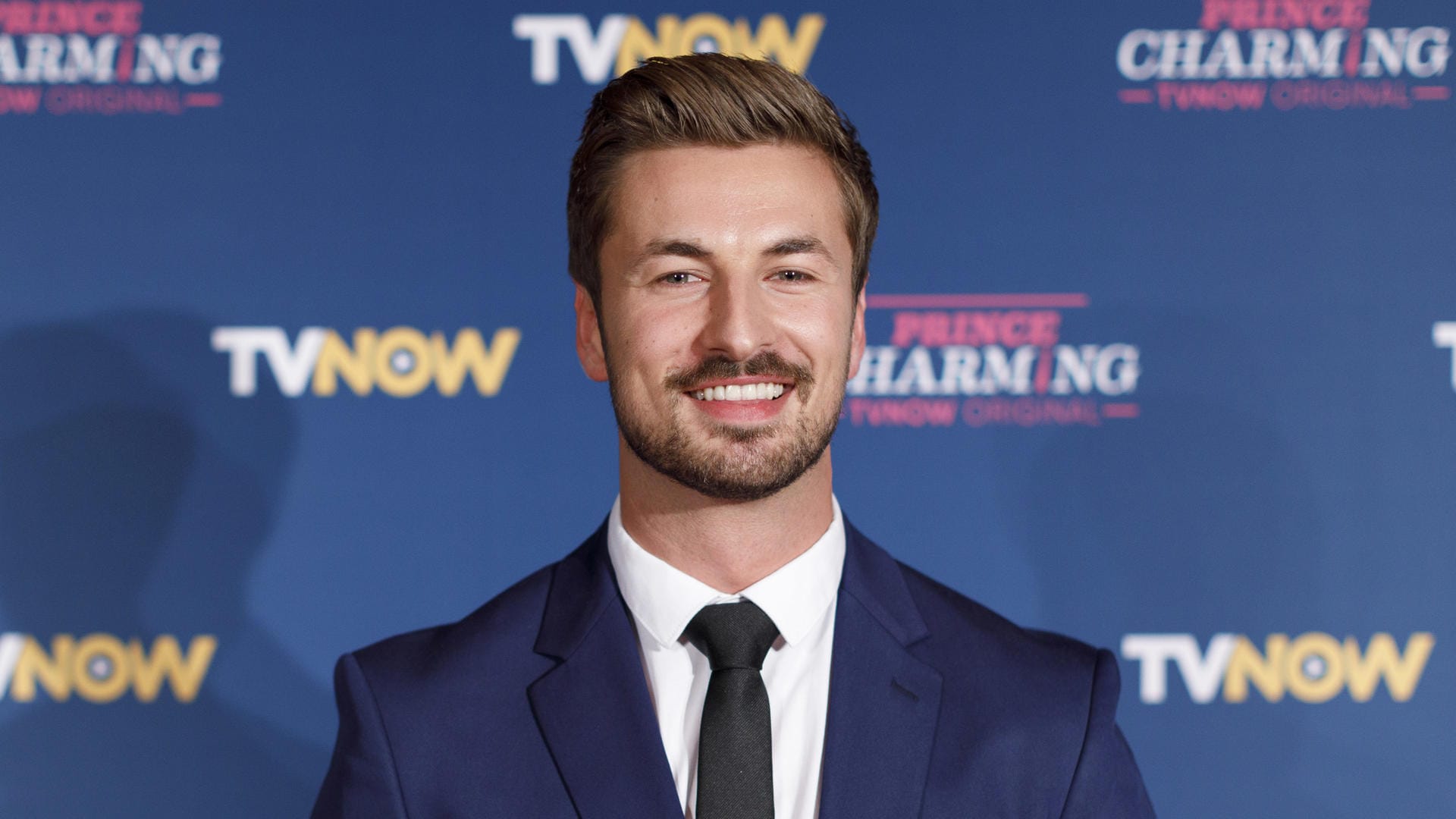 Nicolas Puschmann: er suchte als Prince Charming" bei TV Now die große Liebe.