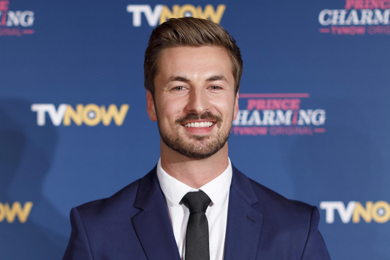Nicolas Puschmann: er suchte als Prince Charming" bei TV Now die große Liebe.