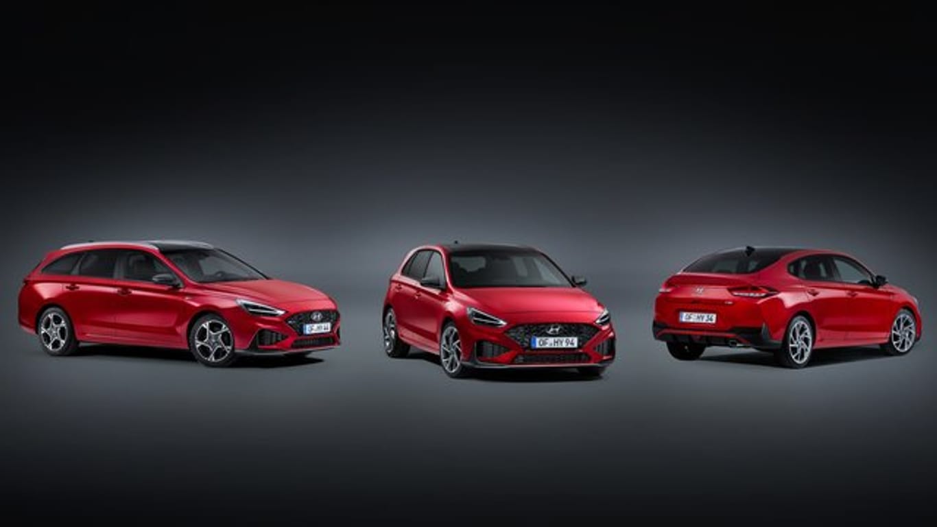 Kompaktes Trio: Hyundai hat sein Kompaktmodell i30 aufgefrischt.