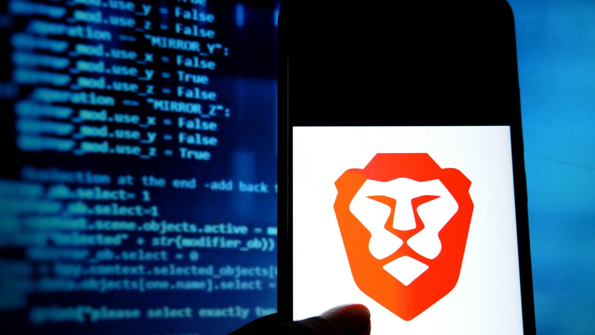 Ein Smartphone mit dem Logo des Brave-Browsers (Symbolbild): Mit dem Browser können Nutzer nun archivierte Version von Websites aufrufen.