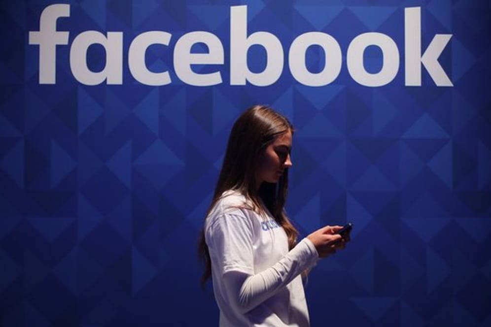 Facebook setzt sich im Streit um eine Ausspähattacke vor Gericht erfolgreich gegen eine israelische Softwarefirma durch.