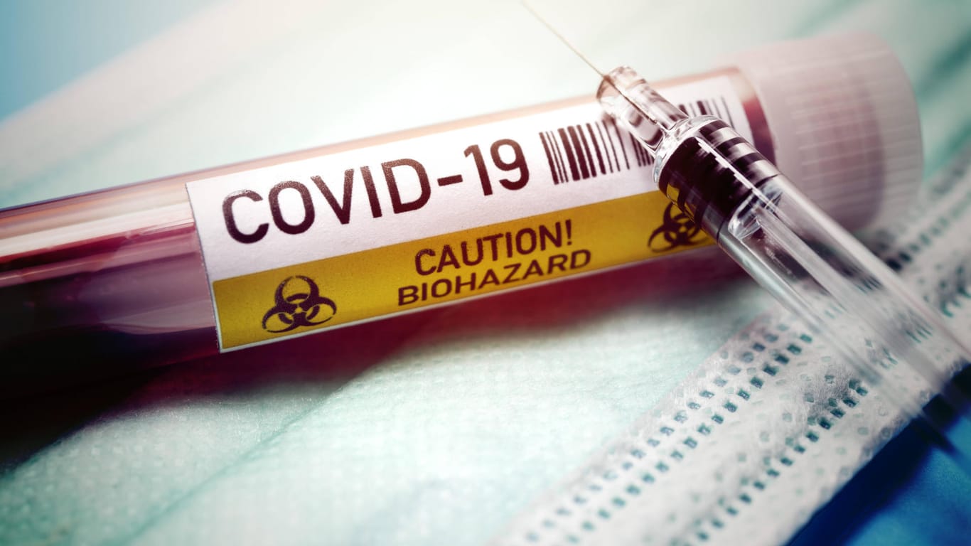 Ein Blutentnahmeröhrchen mit der Aufschrift Covid-19: In Berlin gibt es sechs bestätigte Coronavirus-Fälle.