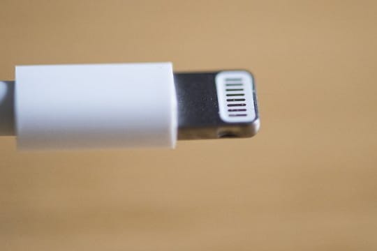 Das Ladekabel eines iPhones.